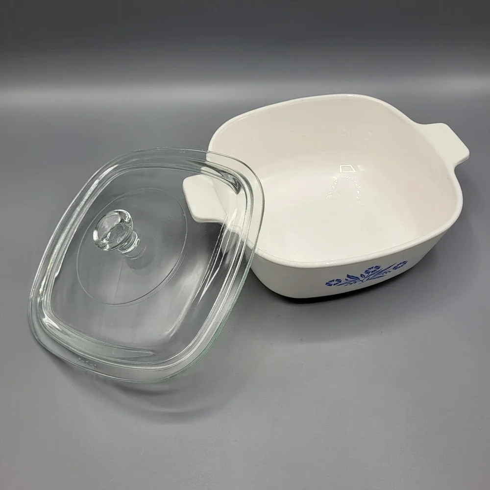 Corning Ware Casserole Dish Unisex 1.5 QT Blue Cornflower P-1 1/2-B White